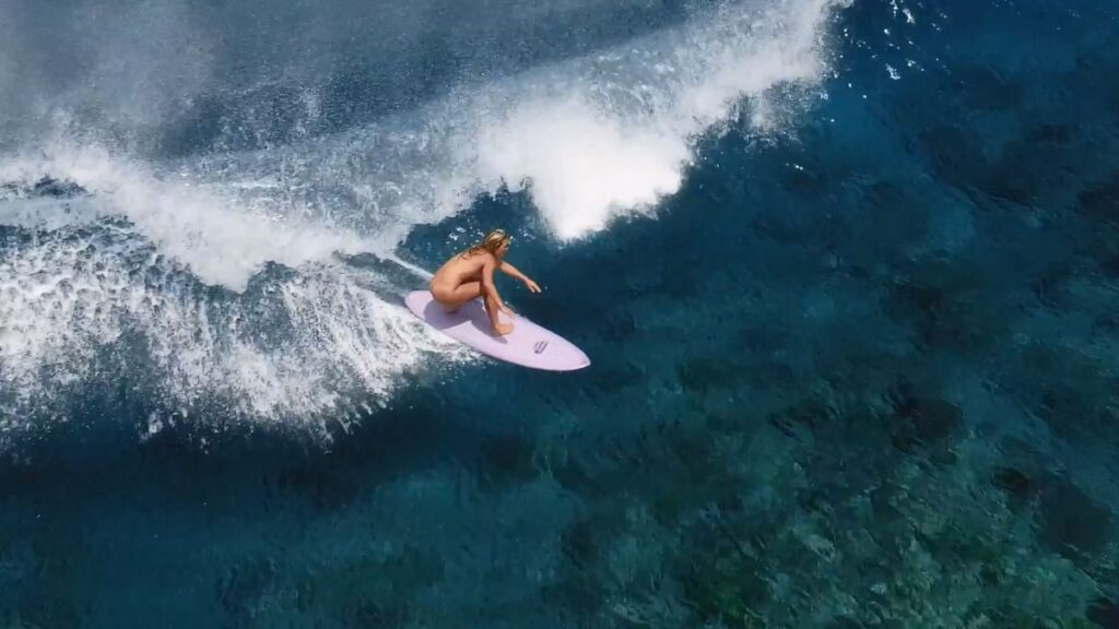 surf desnuda