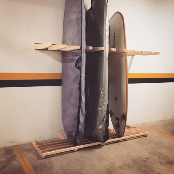 Rack de pared Vertical para tablas de madera